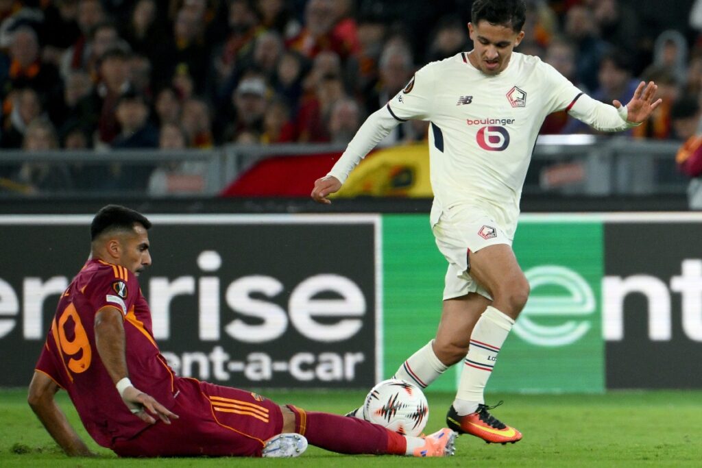 Zeki Celik in scivolata con la Roma