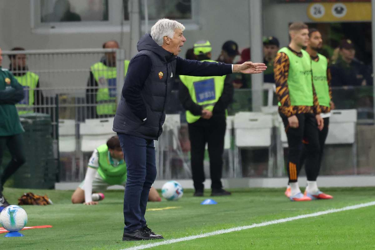 Gian Piero Gasperini in panchina con la Roma