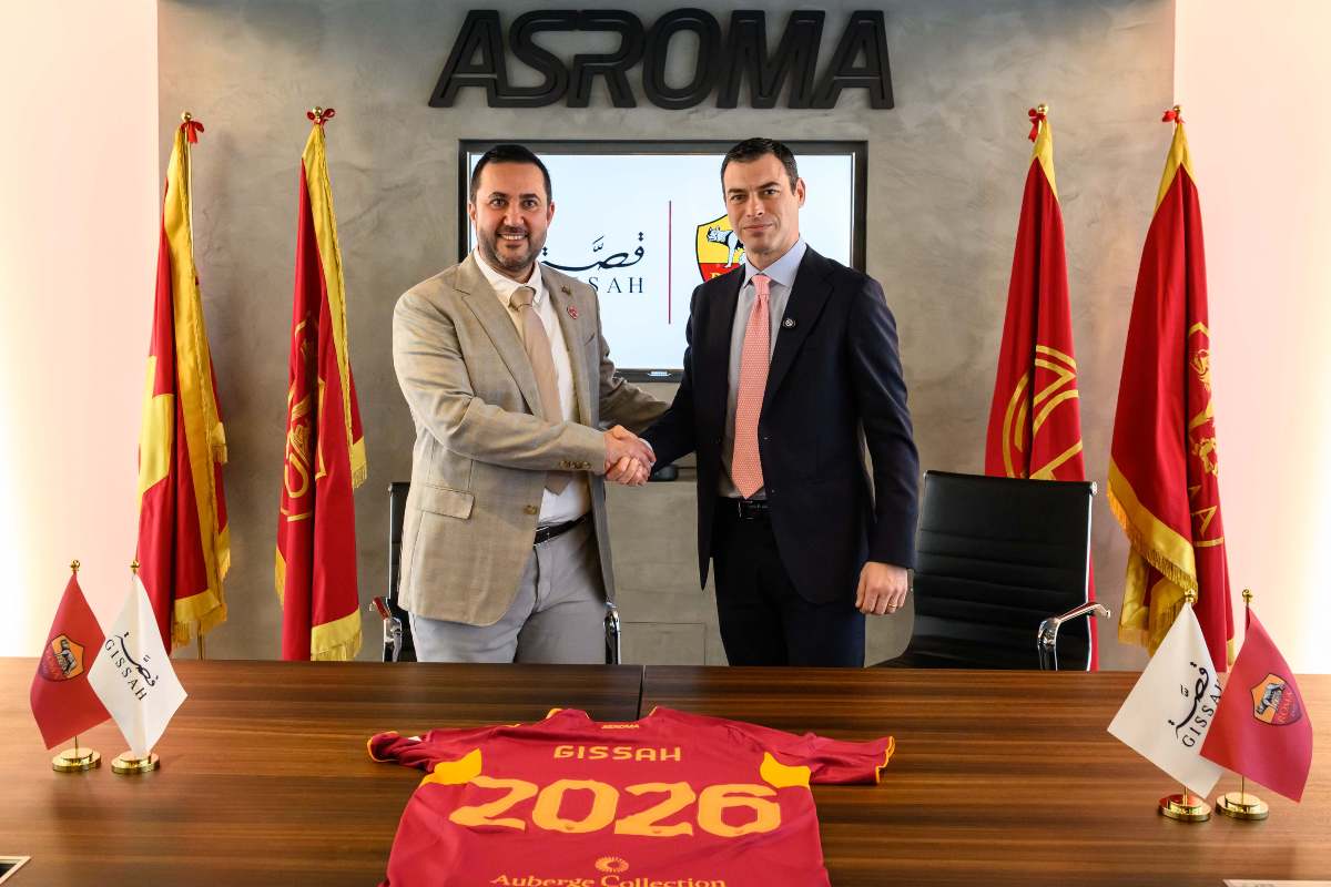 Gandler stringe la mano al proprietario di Gissah 