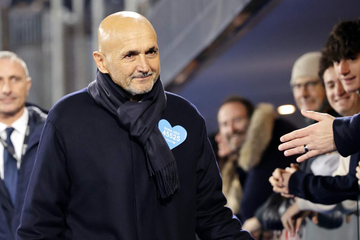 Luciano Spalletti sorride beffardo