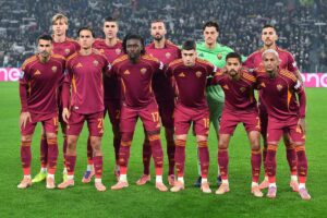La foto di squadra prima di Roma-Juventus