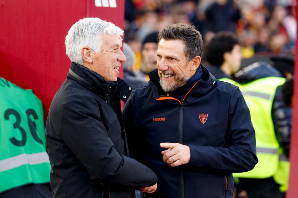 gasperini e di francesco si salutano sorridendo