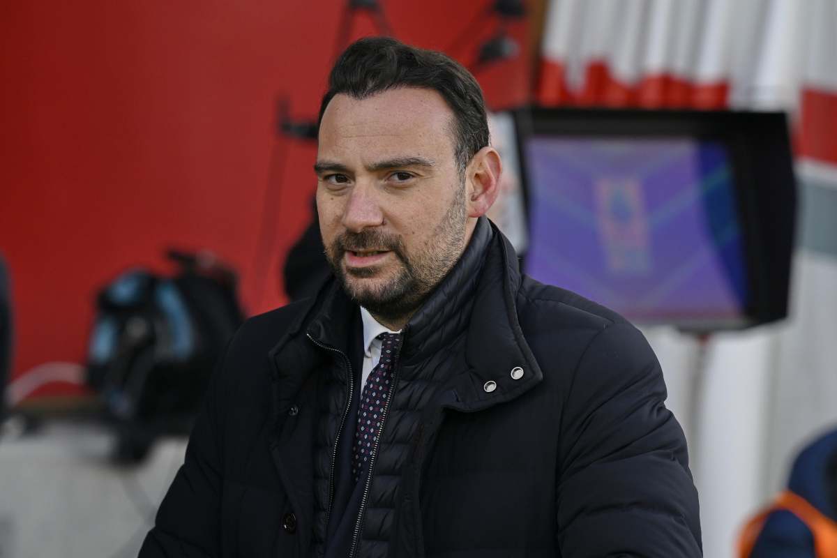 Giovanni Manna sorride in foto